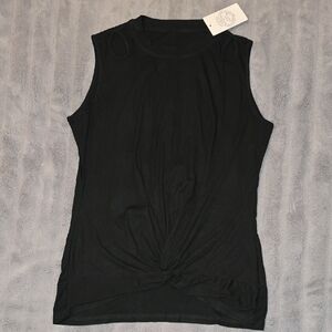 New Chic Black Sleeveless Tank Top by Floral Blooming Size Large